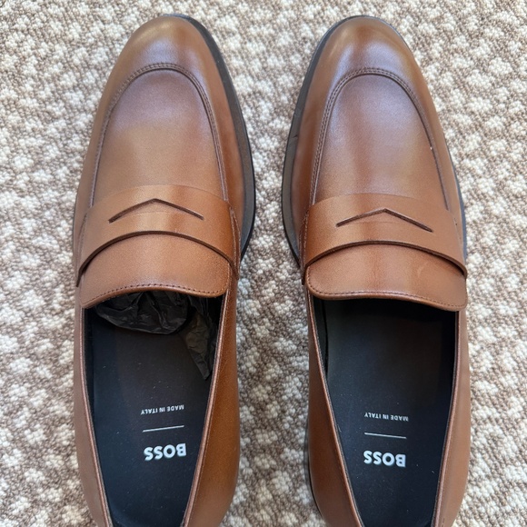NEW - Boss Men's Loafers size 7 1/2 - Picture 1 of 5